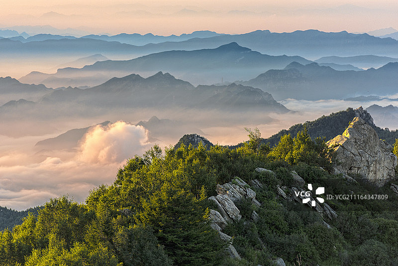 京北第一高峰雾灵山图片素材