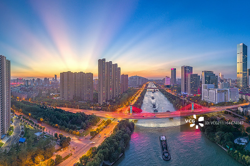 京杭大运河无锡之夜图片素材
