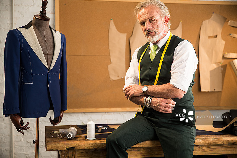 权威的服装设计师图片素材