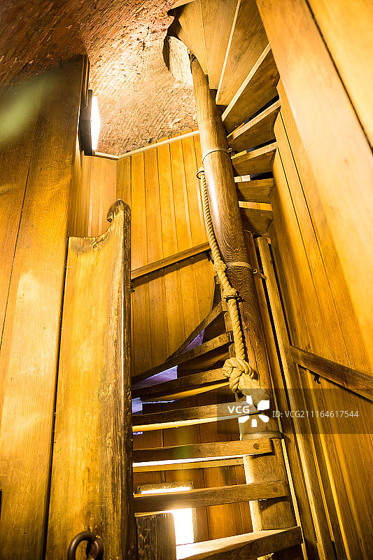 比利时布鲁日钟楼登高楼梯图片素材