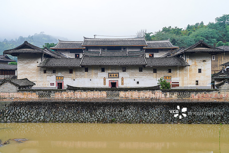 福建永定洪坑土楼群福裕楼图片素材