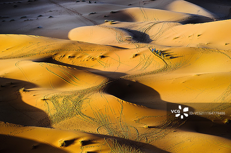 黄色大篷车图片素材