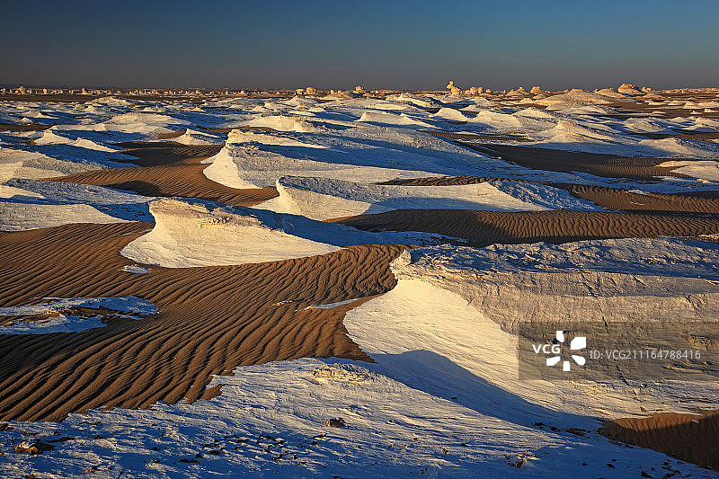 巴哈利亚绿洲白色沙漠自然公园图片素材