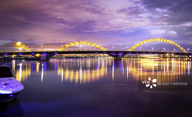 岘港龙桥图片素材