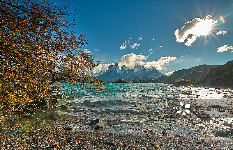 托雷斯德尔佩恩国家公园Cuernos Del Peine山日出图片素材