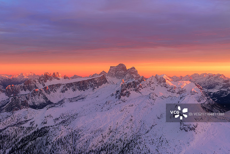 粉色火焰图片素材