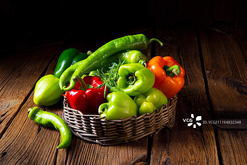 多种收获的辣椒图片素材