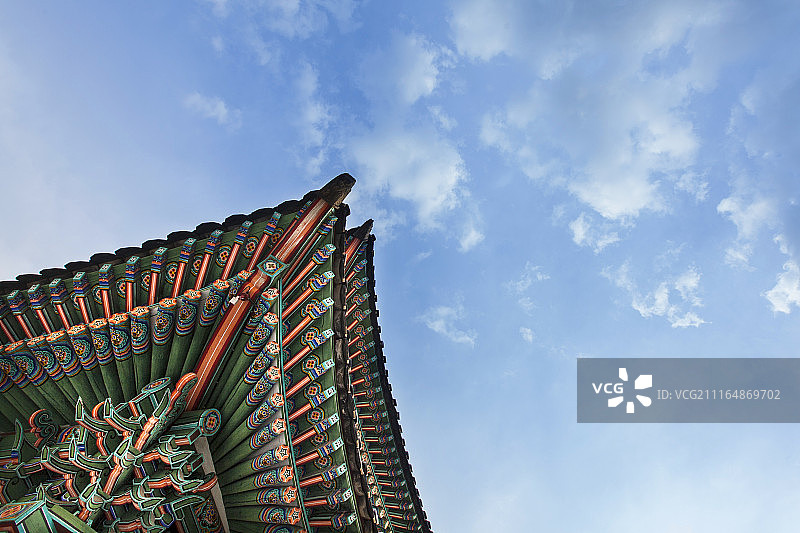 韩国传统宫殿建筑与天空摄影图片素材