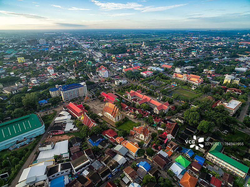 泰国素林府Buraparam寺航拍高清图图片素材