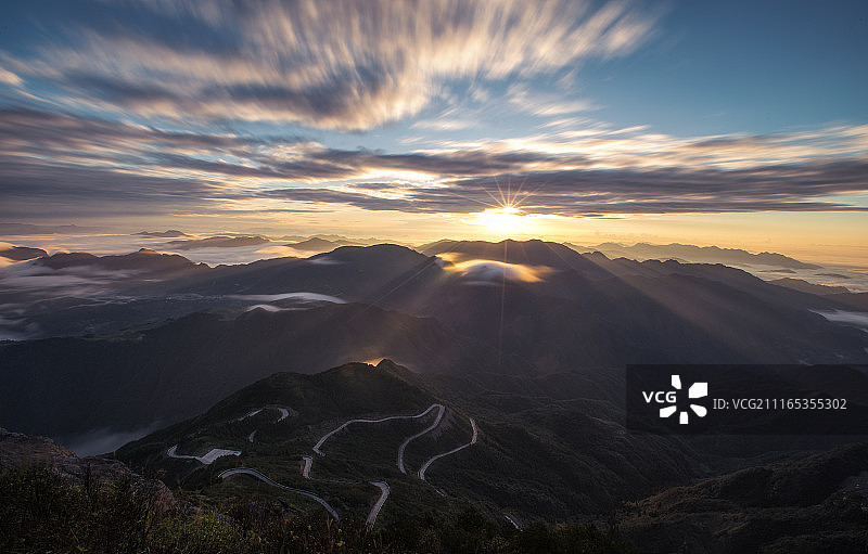 日出金子山图片素材