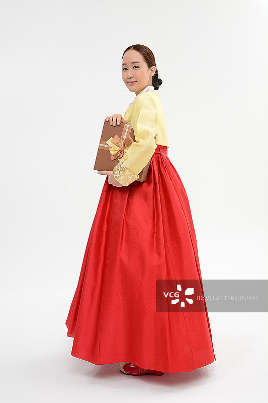 穿着韩服的女人图片素材