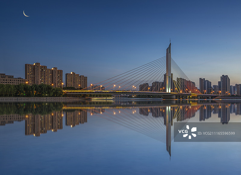 滕州解放大桥夜景图片素材