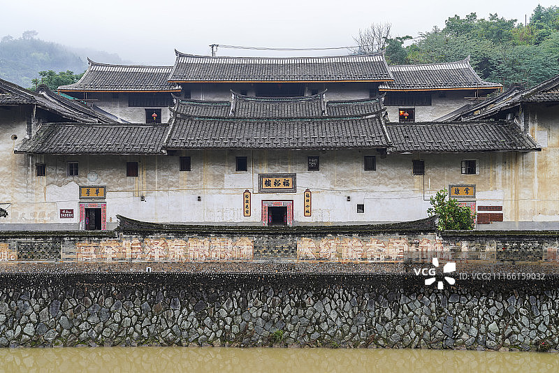 福建永定洪坑土楼群福裕楼图片素材