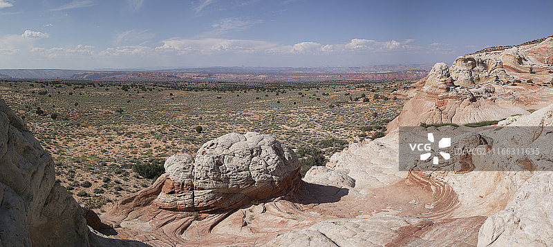 白色口袋的午后时光图片素材