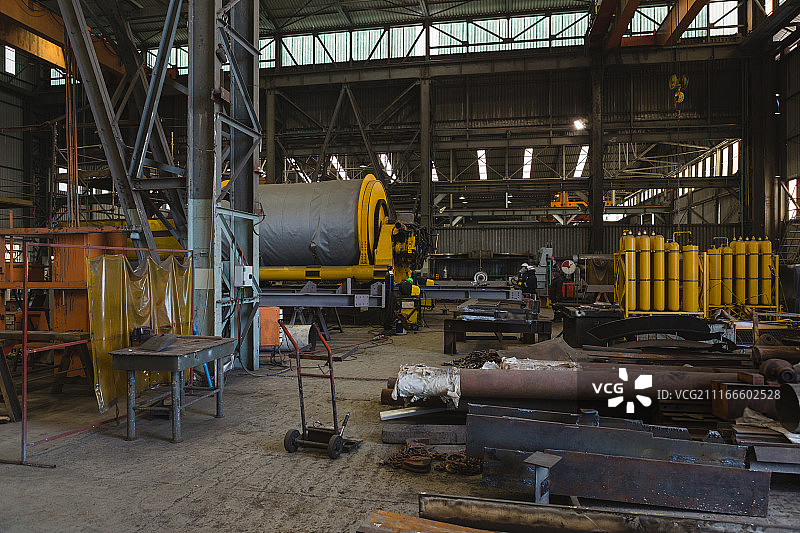 用于维修的金属框架和船只部件图片素材