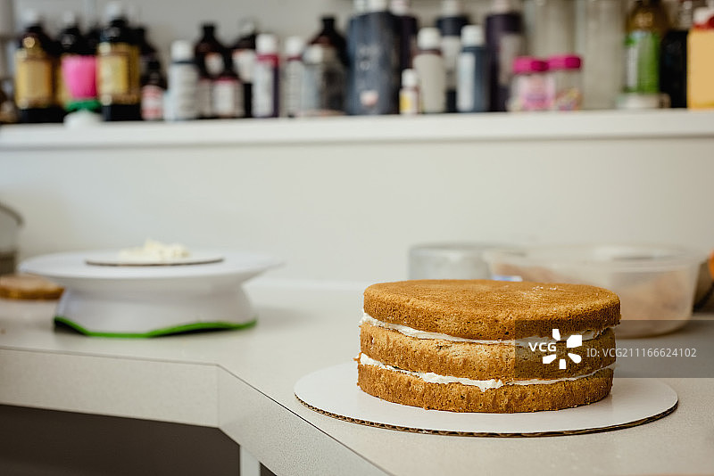 三层奶油蛋糕图片素材