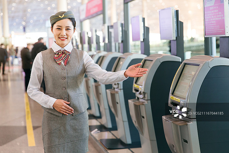 年轻的女乘务员图片素材