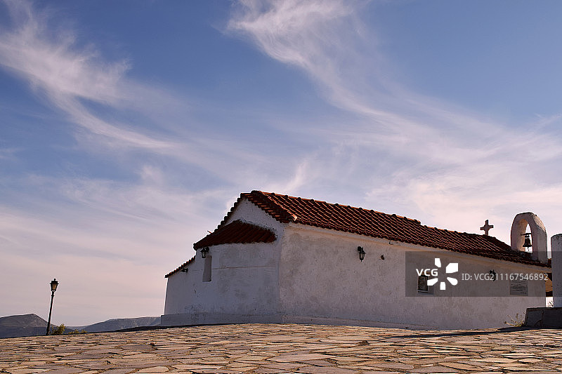 山丘上的教堂图片素材