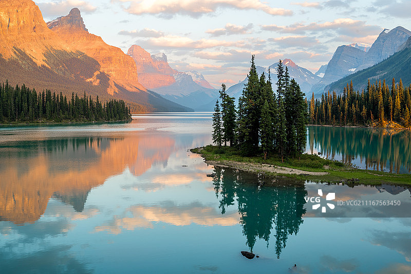 加拿大经典：精灵岛图片素材