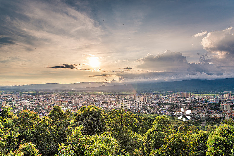云南德宏芒市日落图片素材