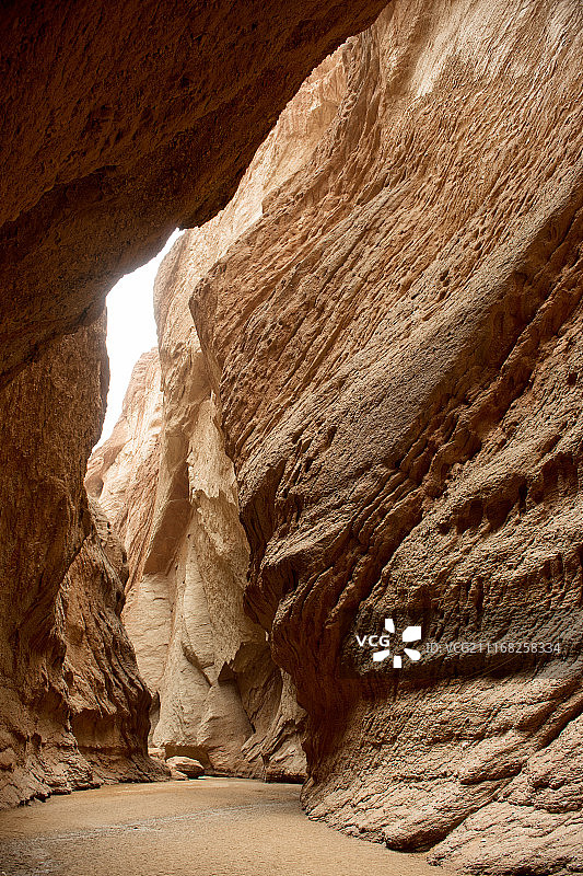 新疆库车天山大峡谷图片素材