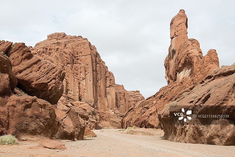 新疆库车天山大峡谷图片素材