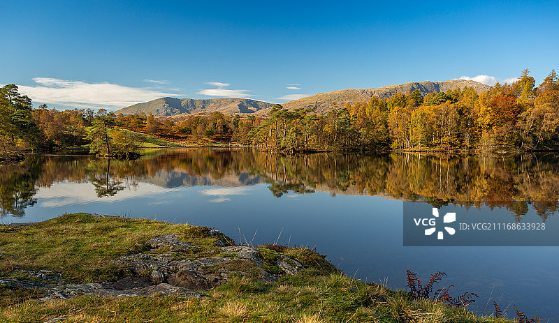 秋季的塔恩豪斯湖图片素材