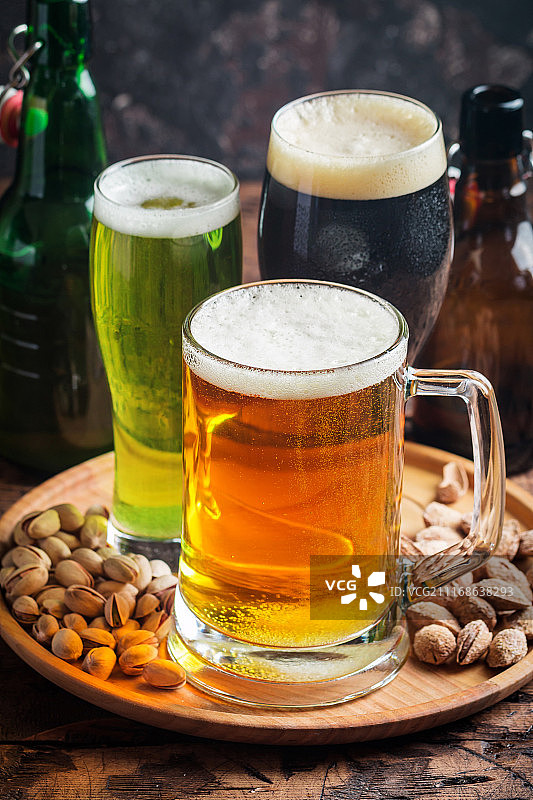 不同种类的精酿啤酒图片素材