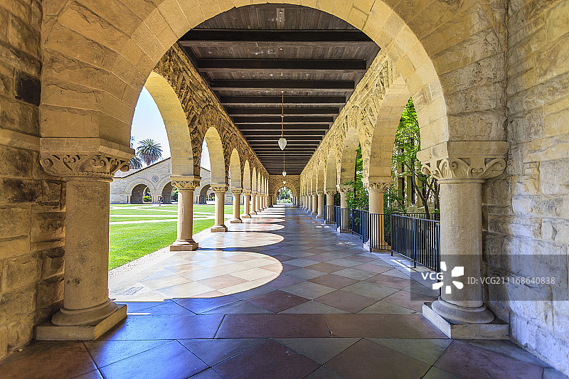 外部柱廊走道图片素材