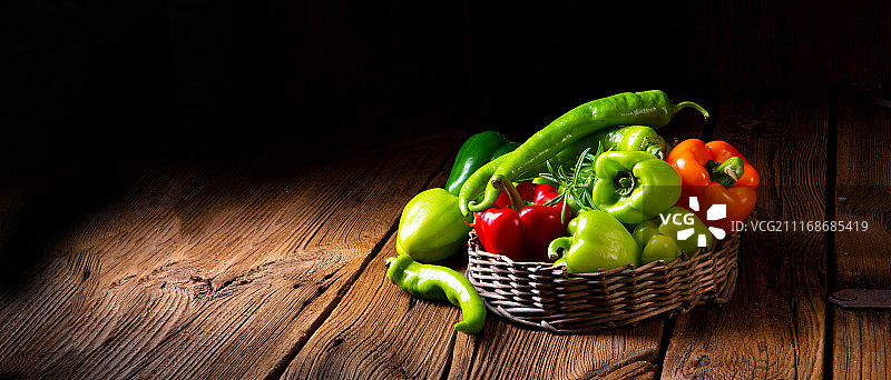 多种收获的辣椒图片素材