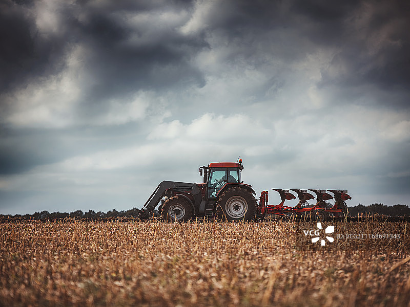 摄影师：Valentin Valkov / 500px图片素材