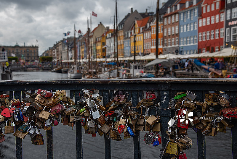 新港情侣锁，哥本哈根图片素材