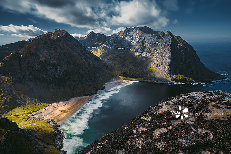 挪威罗弗敦群岛的克瓦尔维卡海滩图片素材