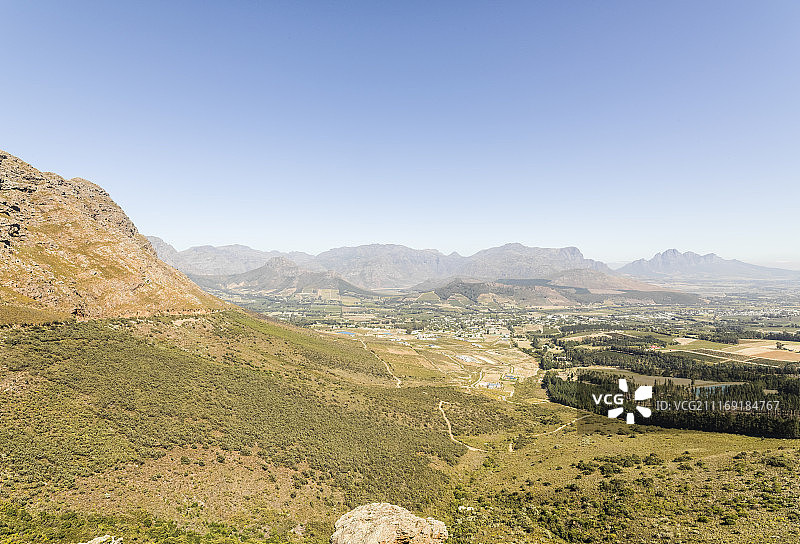 山腰上的发夹弯图片素材