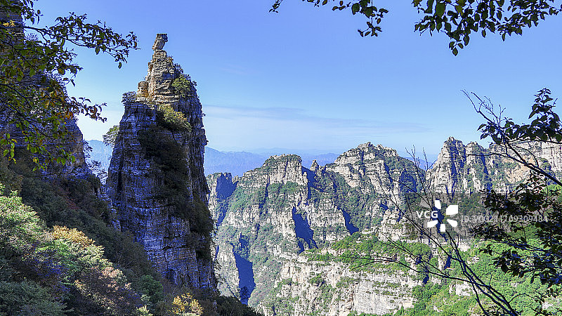 壮美白石山图片素材