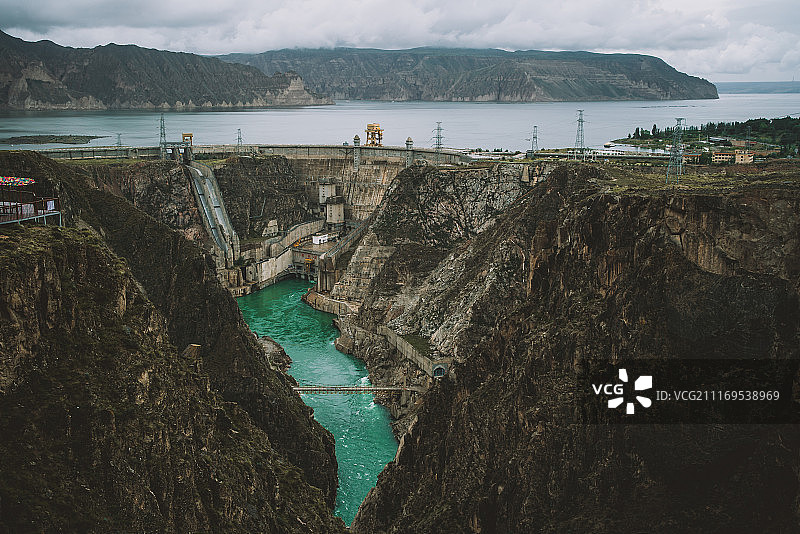 青海黄河龙羊峡图片素材