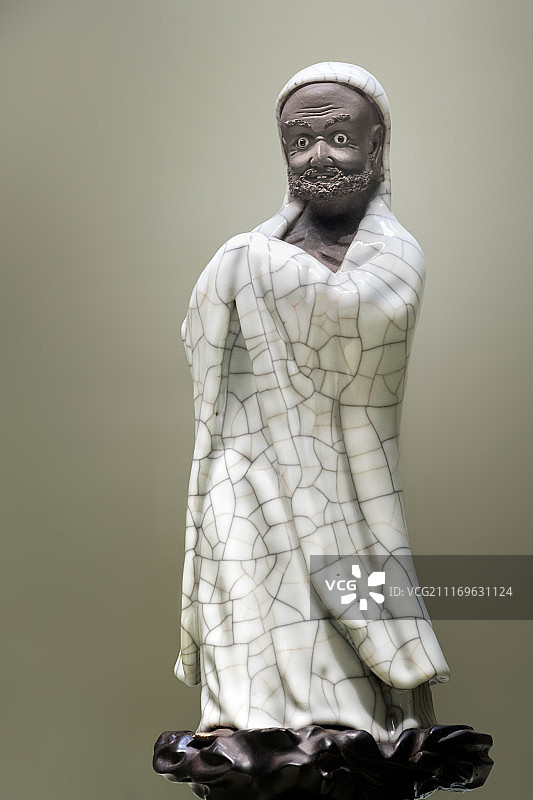 清雍正哥窑达摩像，苏州博物馆藏图片素材