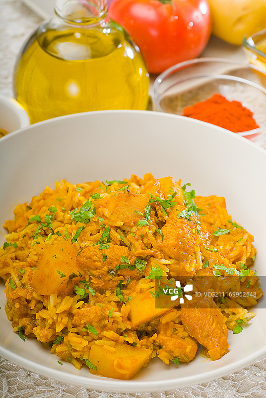 咖喱牛肉饭和土豆图片素材