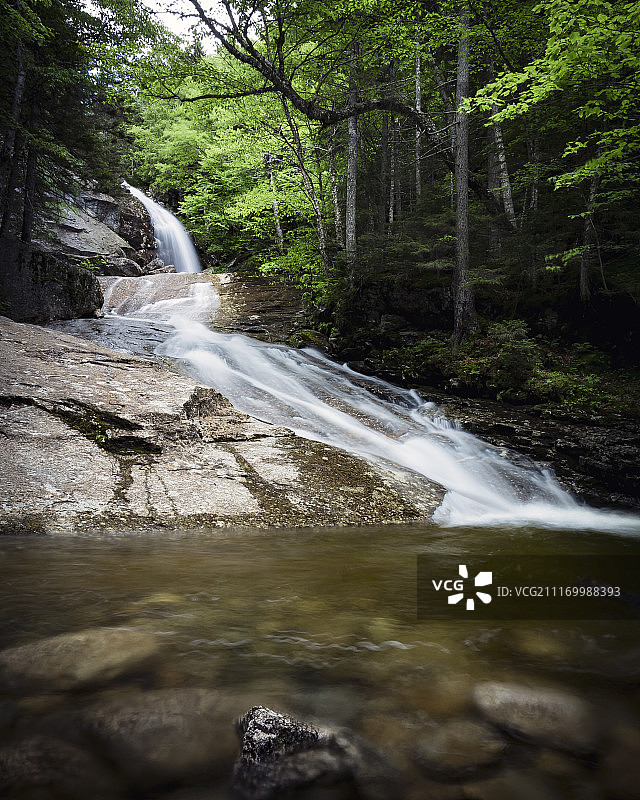 新娘面纱瀑布图片素材
