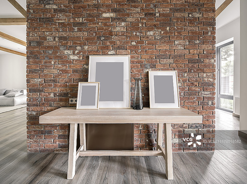 现代室内餐桌布置图片素材