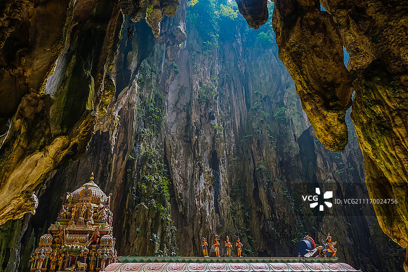 吉隆坡黑风洞内部，马来西亚图片素材