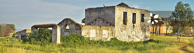 废弃的建筑图片素材