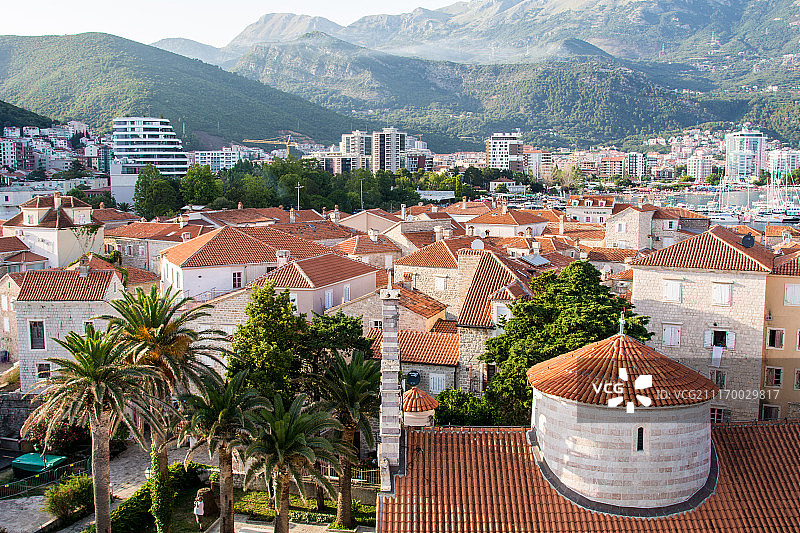 黑山布德瓦城堡的红色屋顶图片素材