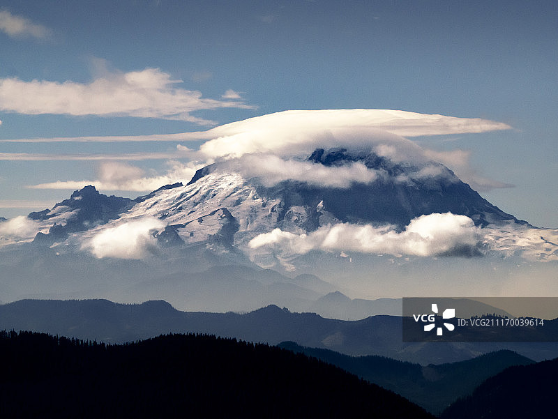 华盛顿州的喀斯喀特山脉图片素材
