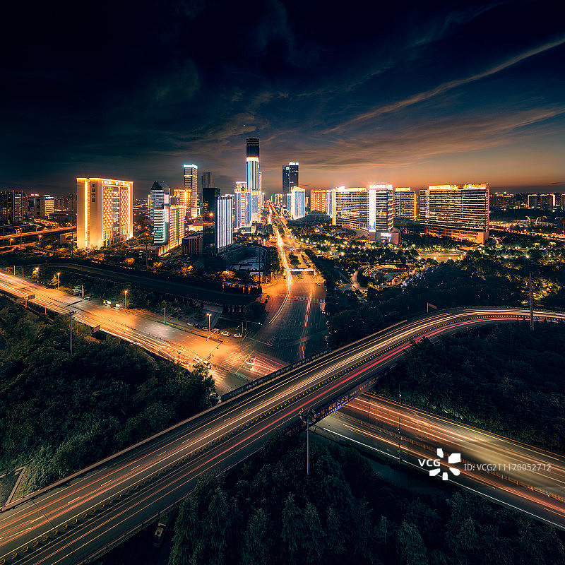 西安CBD的交叉路图片素材