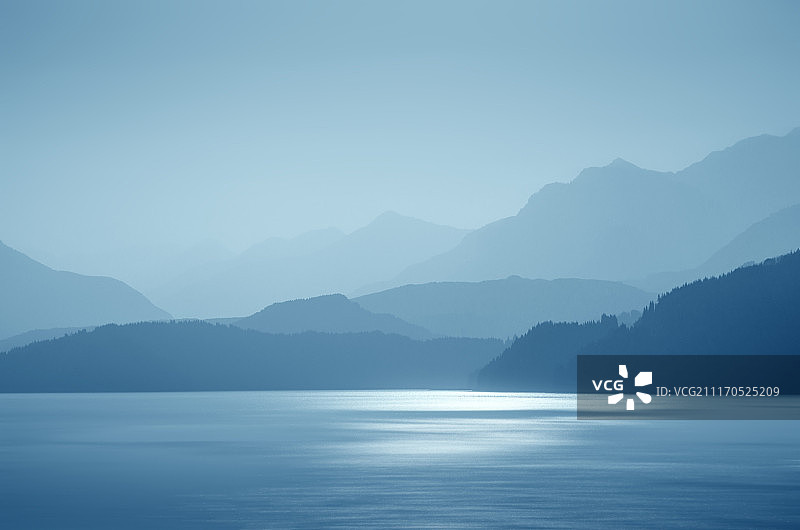 水墨中国古典丹青山水画风光图片素材