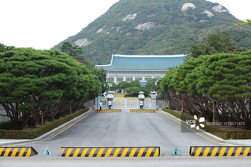 韩国首都首尔青瓦台大门图片素材