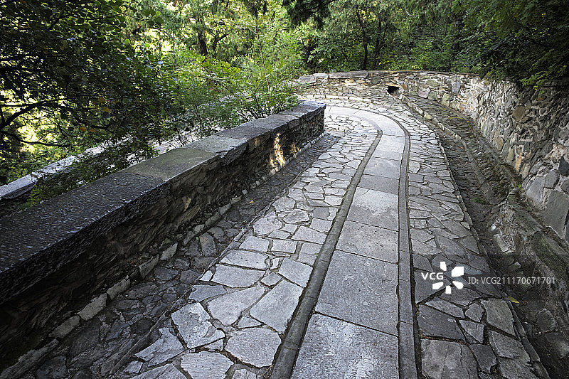 香山公园步行道十八盘图片素材