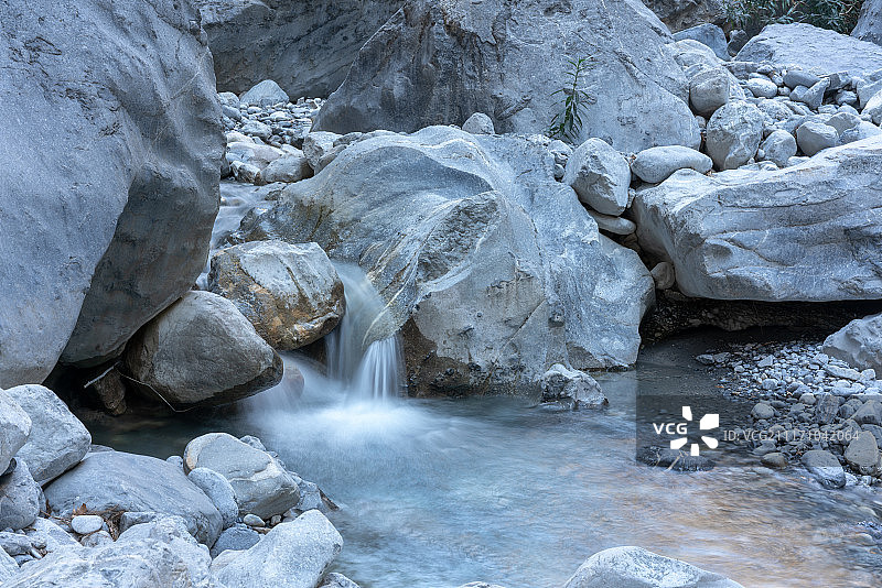 萨马利亚峡谷小瀑布图片素材