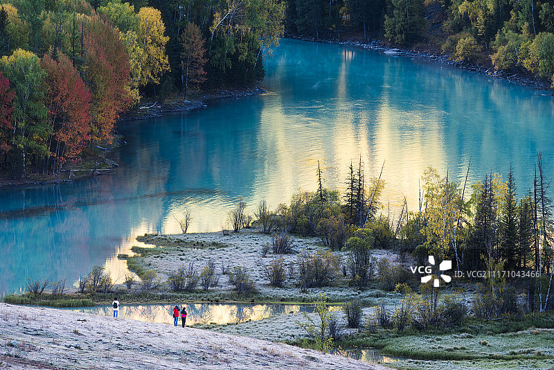新疆喀纳斯神仙湾日出图片素材